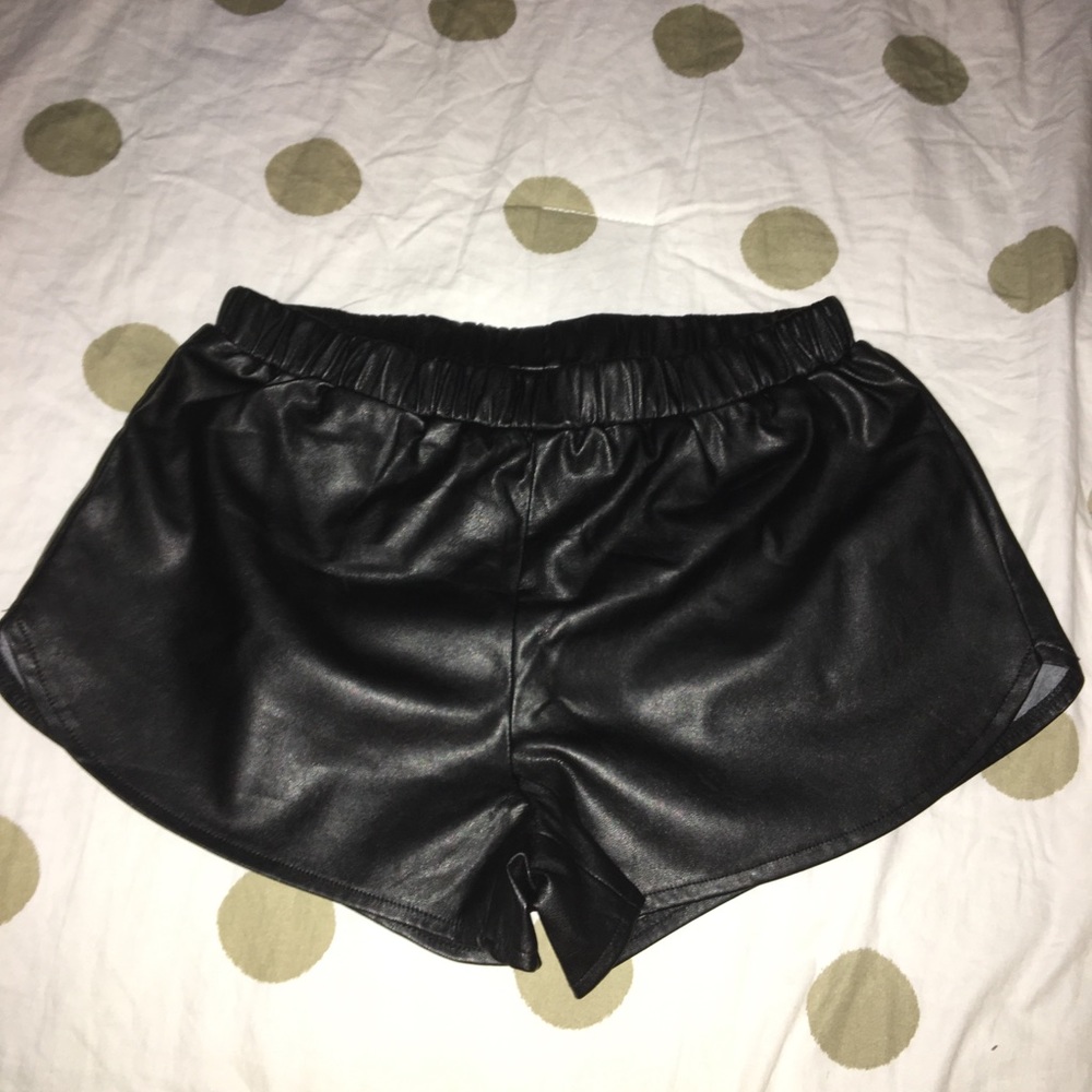 Black leather scrunch waist short shorts